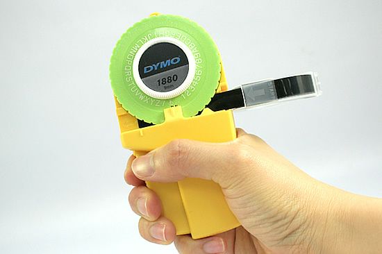 ダイモ DYMO ザ・エンボッシング 通販 文房具の和気文具