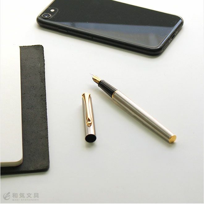 ディプロマット DIPLOMAT トラベラー ステンレススチール ゴールド